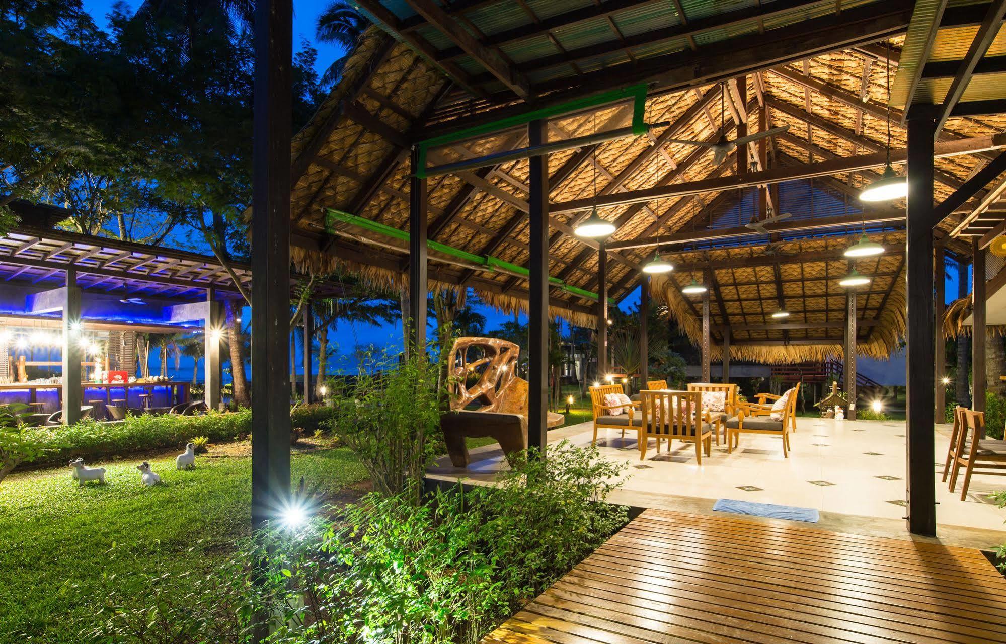 Islanda Hideaway - Sha Extra Resort